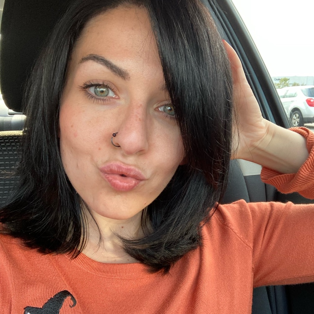 Meet your Posher, Brianna